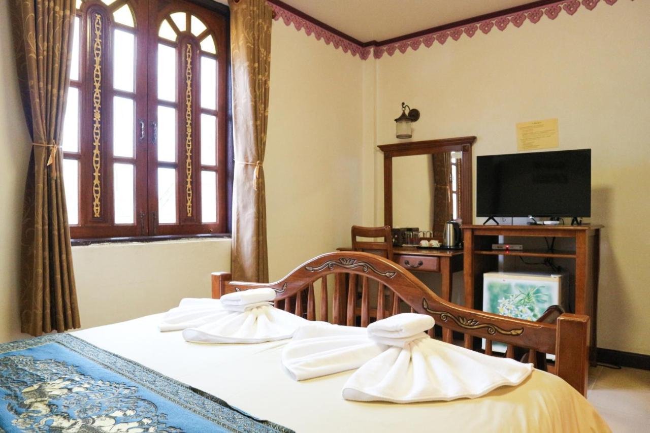 Hotel Ban Ao Thong Trang Zewnętrze zdjęcie